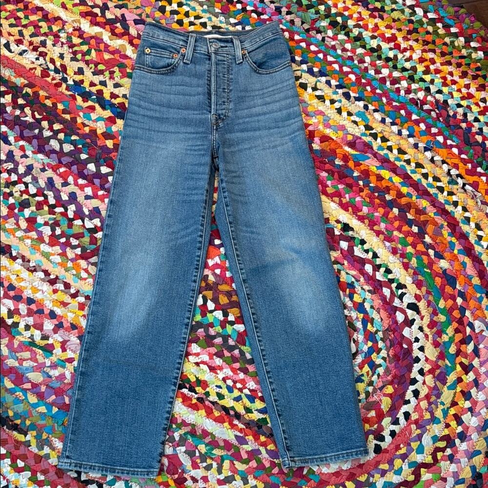 Levi’s Ribcage Straight Ankle High Rise Denim Jeans